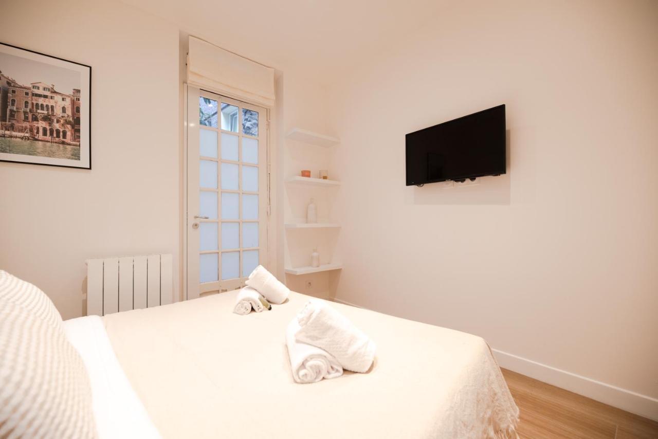 Beautiful Apartments In Le "Haut Marais" Paris Bagian luar foto