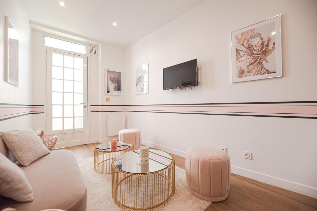 Beautiful Apartments In Le "Haut Marais" Paris Bagian luar foto